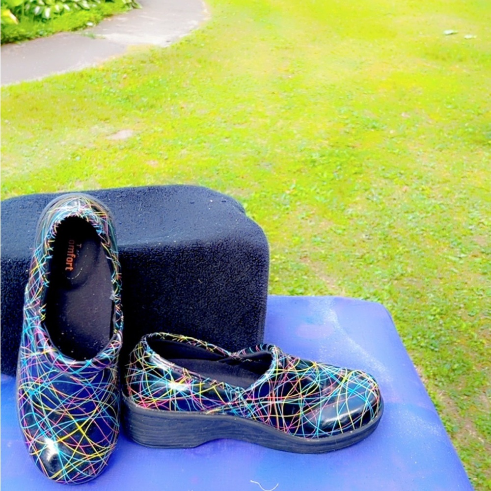 SafeTStep Comfort Black Multi-Color Women's Shoes